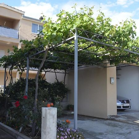 Apartment Ana Kastel Sucurac Exterior photo