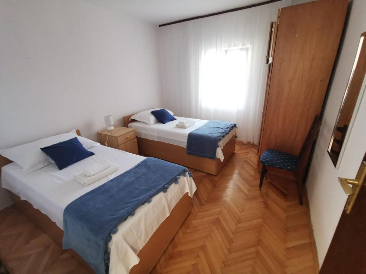 Apartment Ana Kastel Sucurac Exterior photo