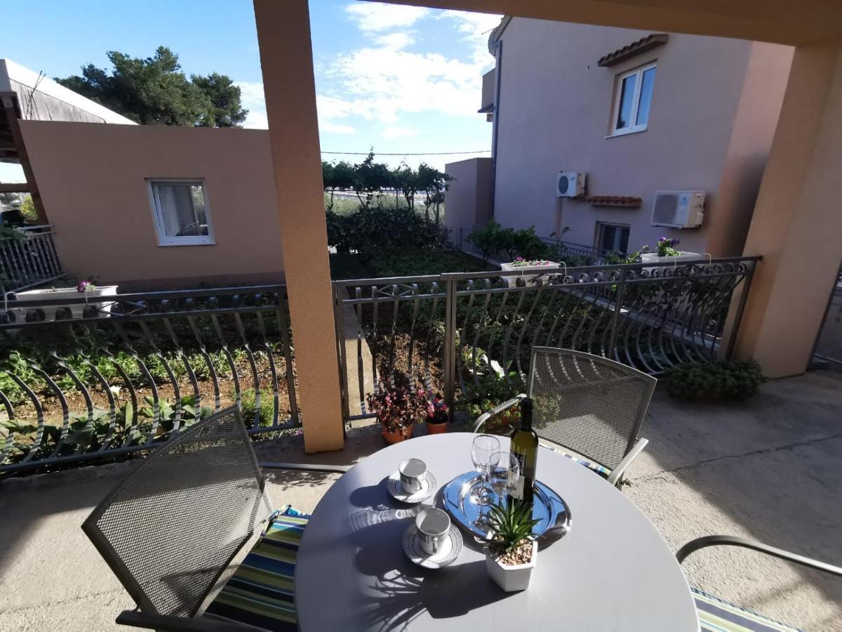 Apartment Ana Kastel Sucurac Exterior photo