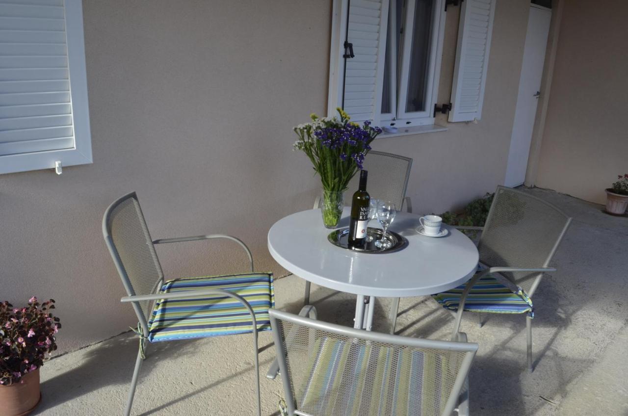 Apartment Ana Kastel Sucurac Exterior photo