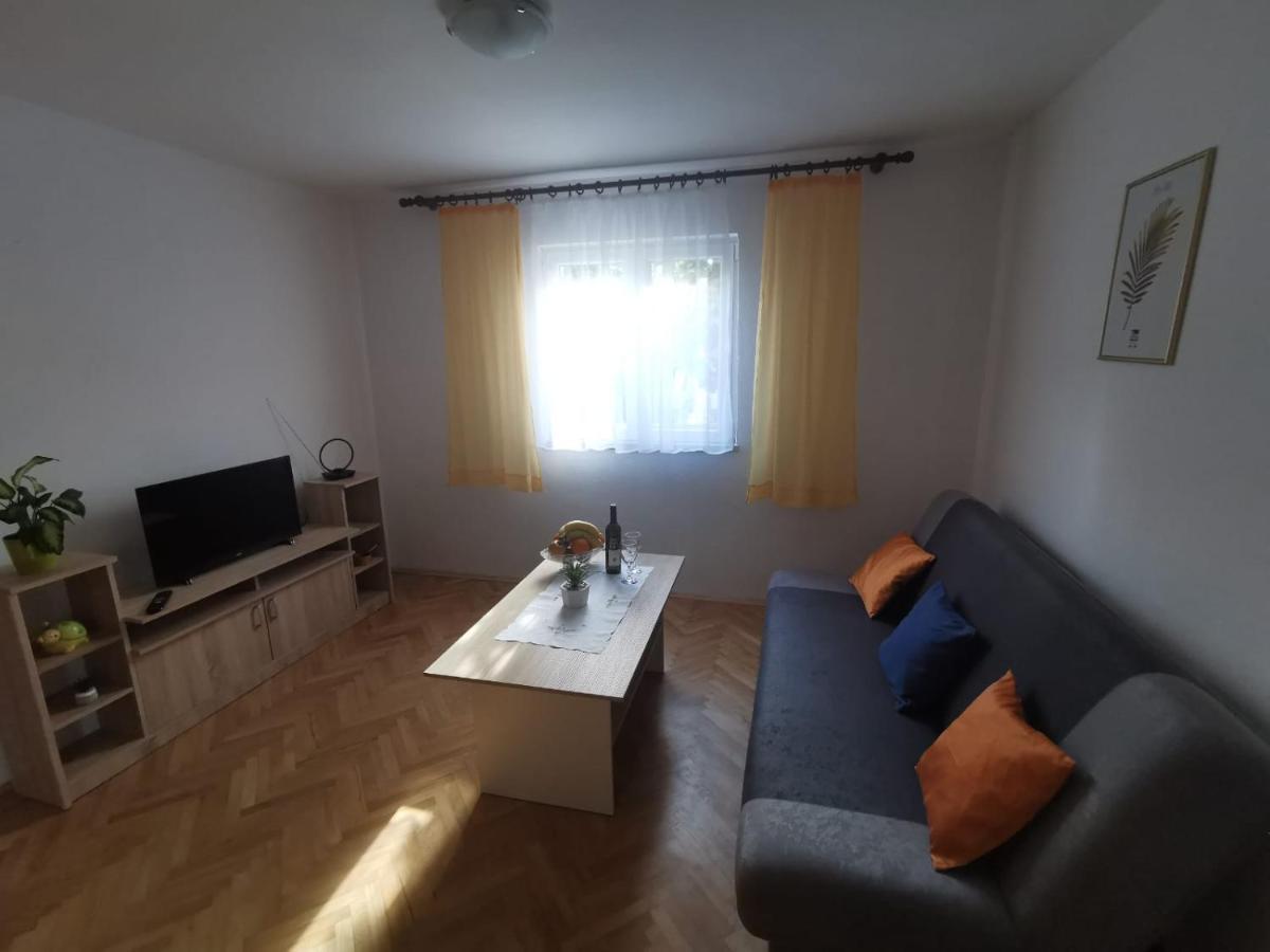 Apartment Ana Kastel Sucurac Exterior photo