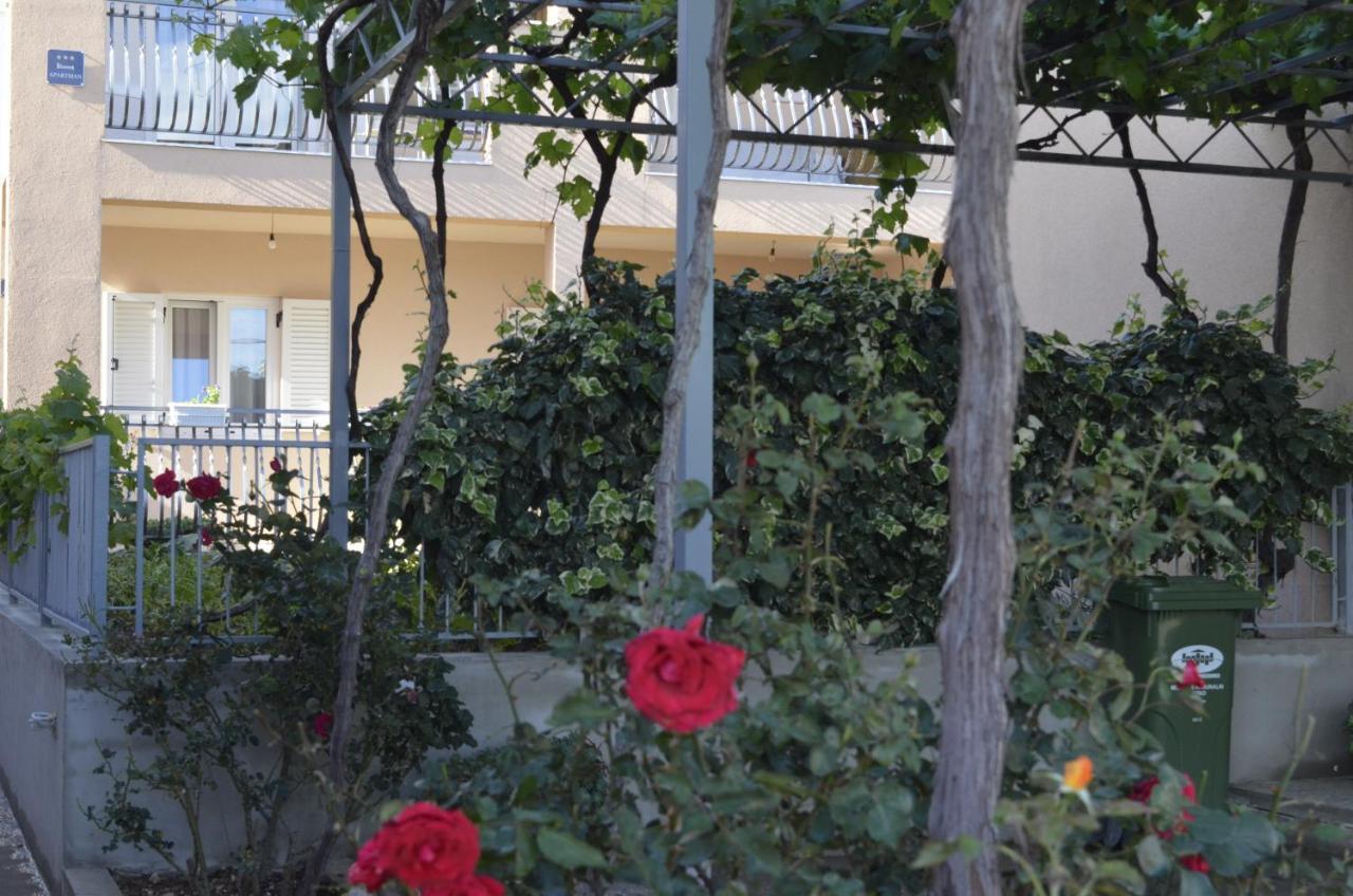 Apartment Ana Kastel Sucurac Exterior photo
